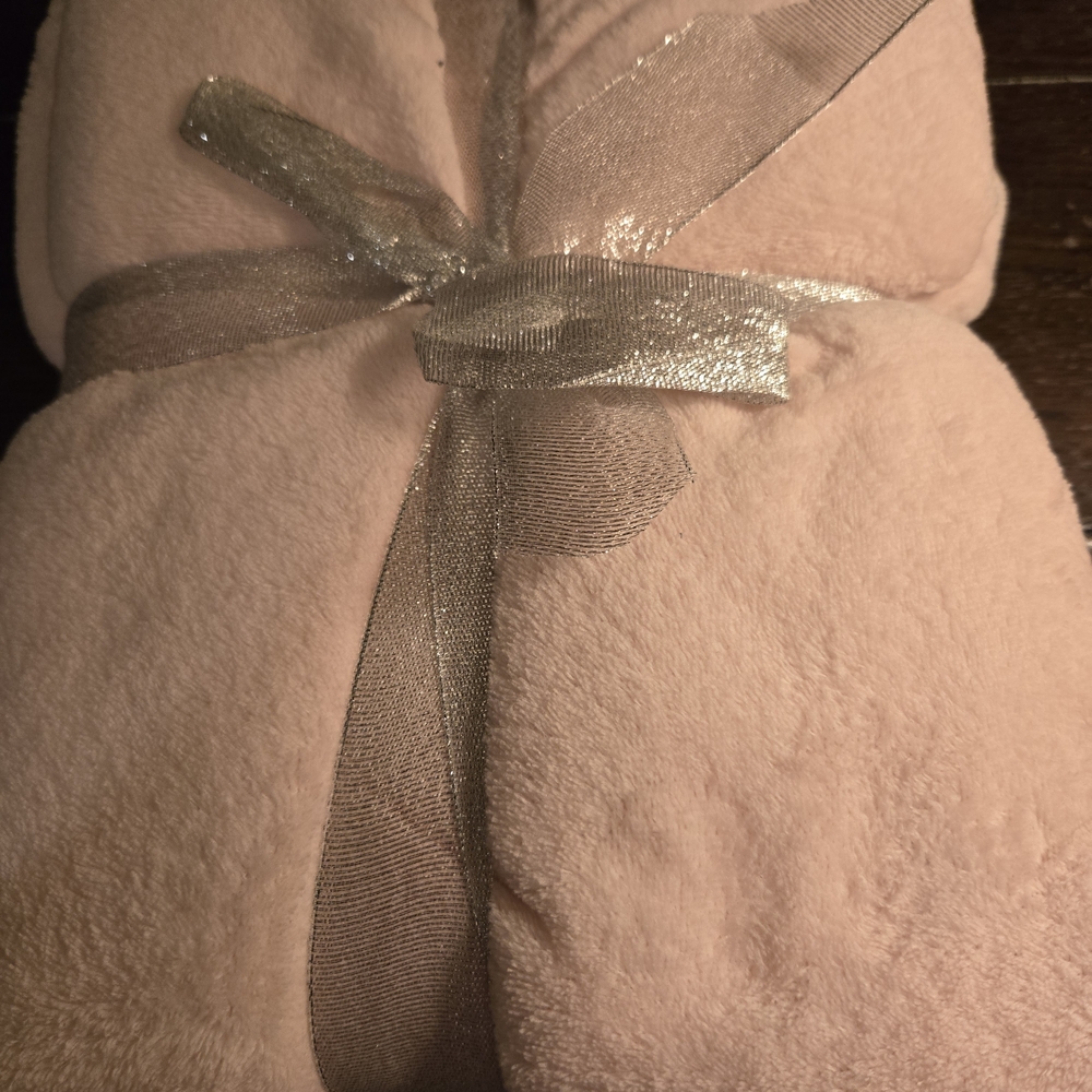 Pink Laundry Ladies Plush PJ Set XL - Picture 2 of 2